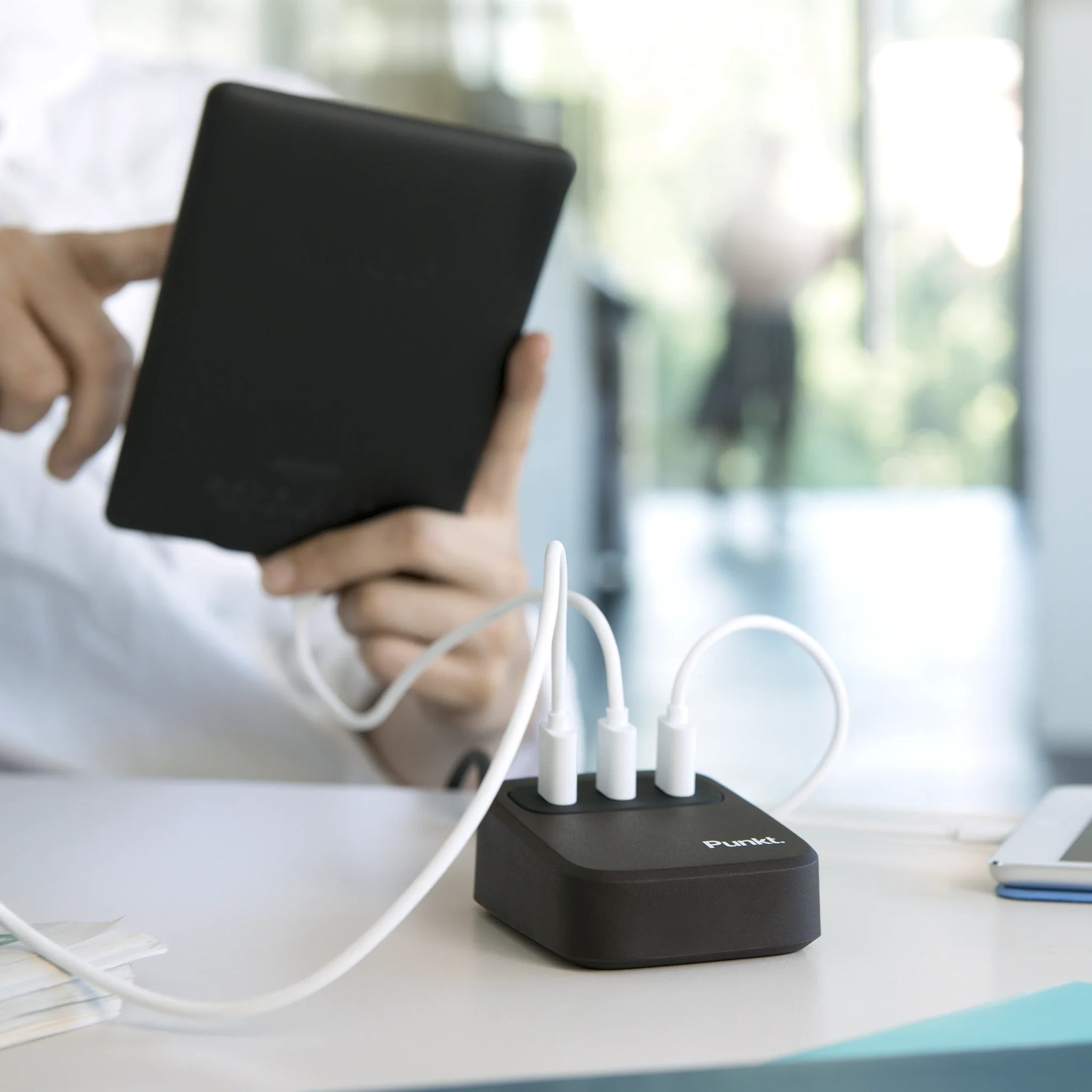 Punkt. UC01 Charger with 3 USB Ports - Image 38