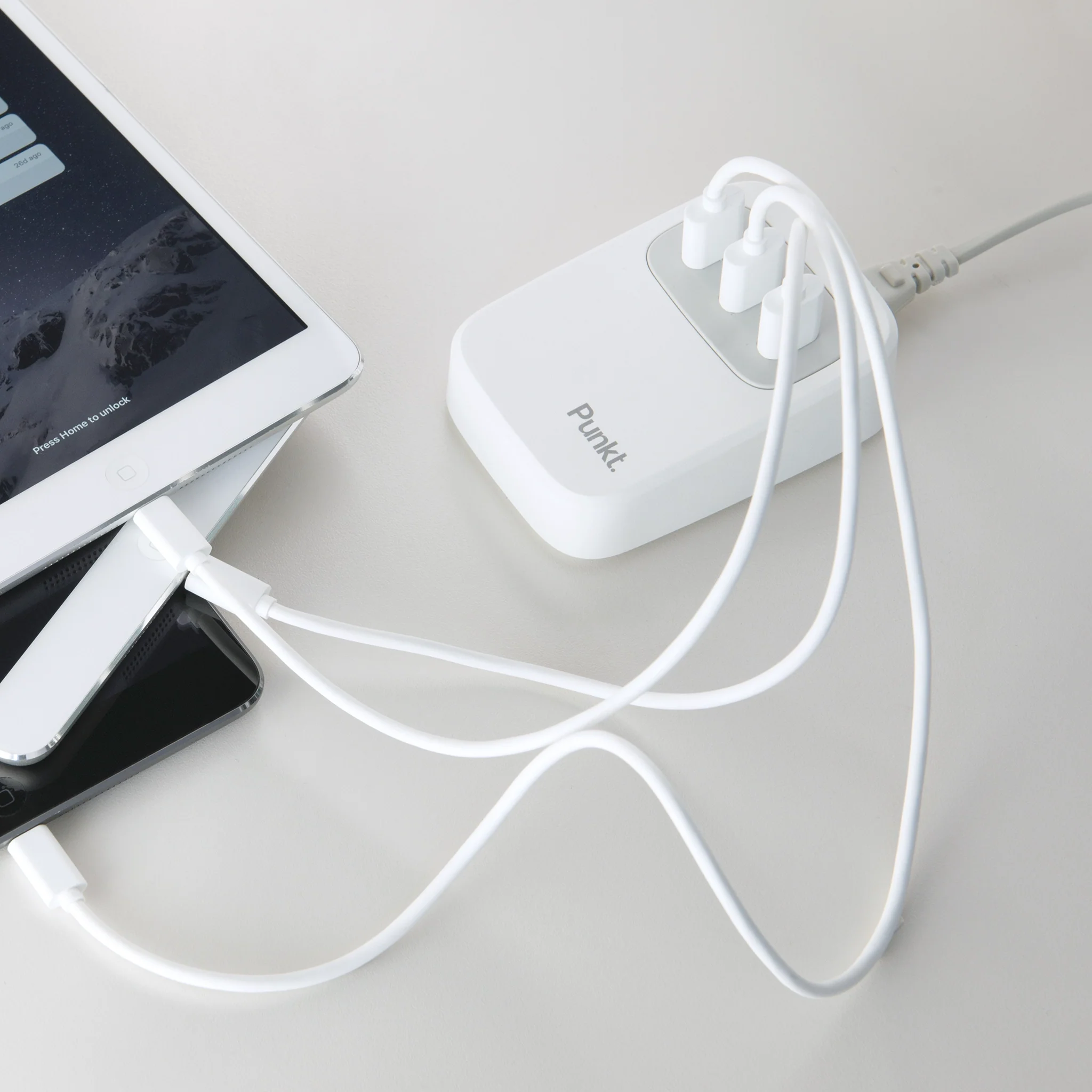 Punkt. UC01 Charger with 3 USB Ports - Image 47